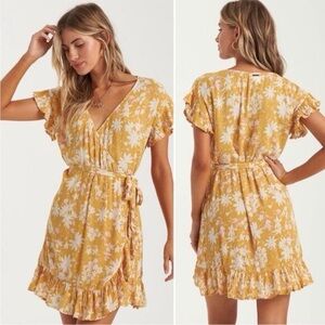 Billabong Wrap and Roll Mini Ruffle Dress Size Small Mustard Yellow Floral